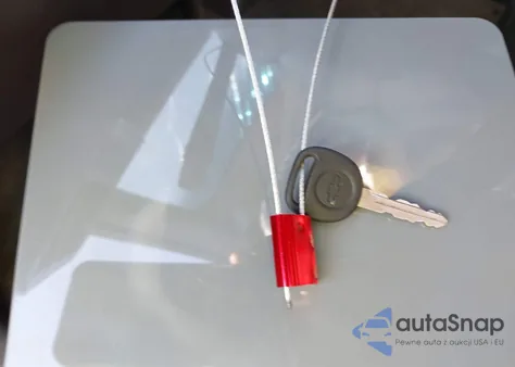 2003 Chevrolet Silverado 1500 Ls z USA, uszkodzony, nr VIN 1GCEK14T03Z178713